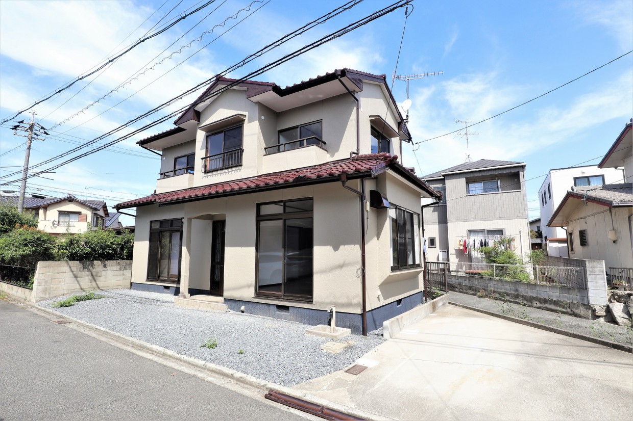 西中新田 中古住宅 ご成約頂きました。<br>沢山のお問合せを頂きまして誠に有難う御座いました。